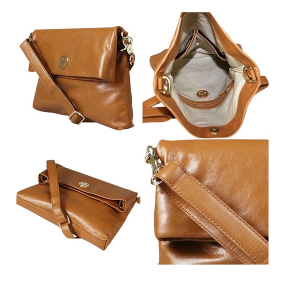 Tory Burch Handbags - Tory Burch Dena messenger leather crossbody